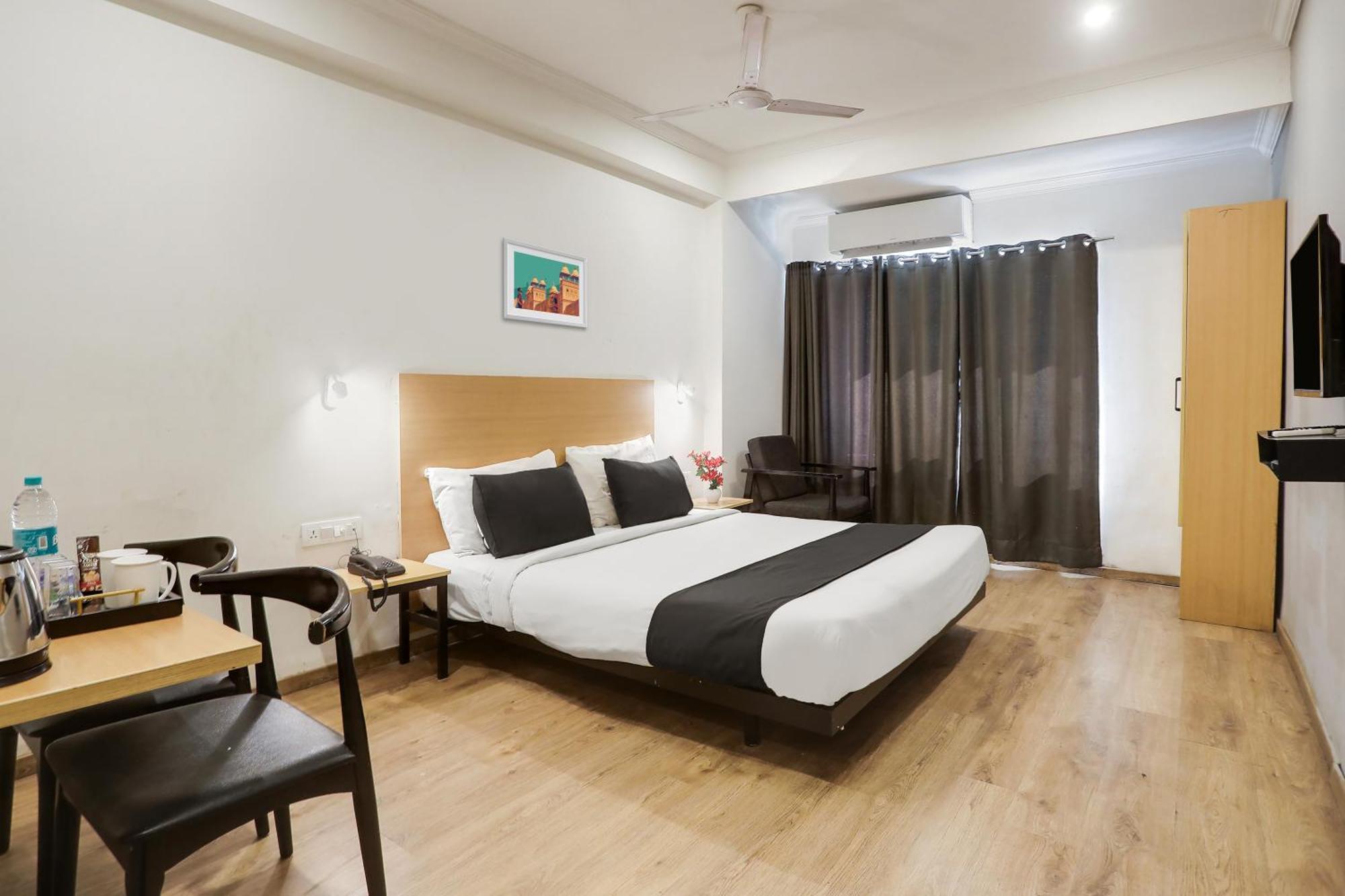 Townhouse Rajdhani Residency Sururnagar Bagian luar foto
