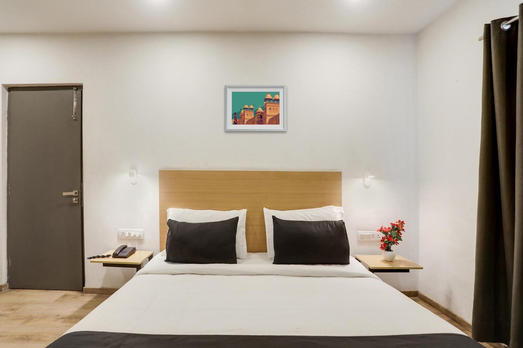 Townhouse Rajdhani Residency Sururnagar Bagian luar foto