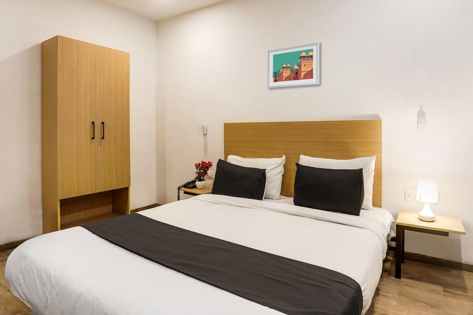 Townhouse Rajdhani Residency Sururnagar Bagian luar foto