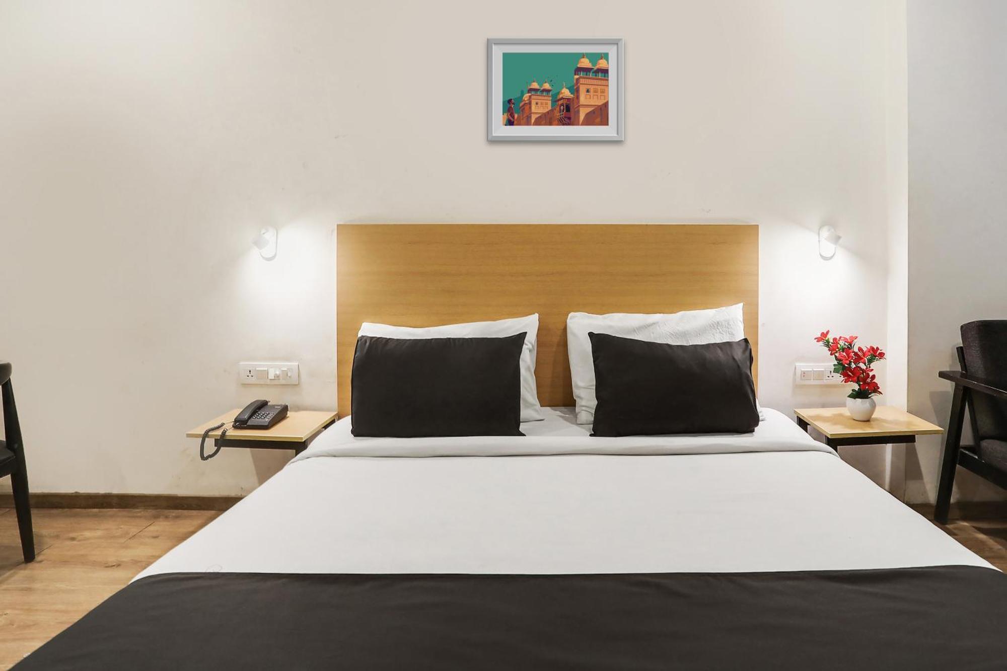Townhouse Rajdhani Residency Sururnagar Bagian luar foto